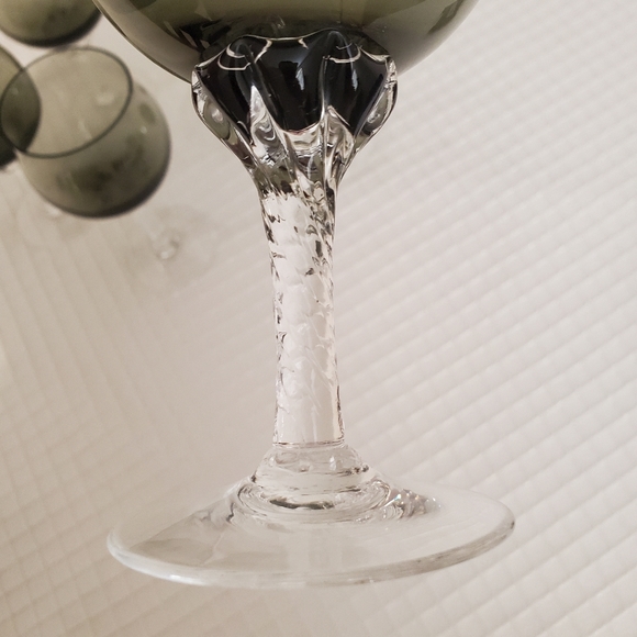 Vintage Mid Century Smokey Gray Small Wine Glasses - Picture 6 of 8
